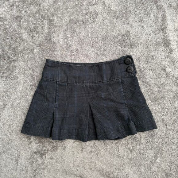 American Eagle Outfitters Dresses & Skirts - Y2k American Eagle grey micro plaid mini skirt